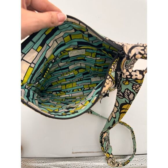 VERA BRADLEY CROSSBODY PURSE - Picture 3 of 3